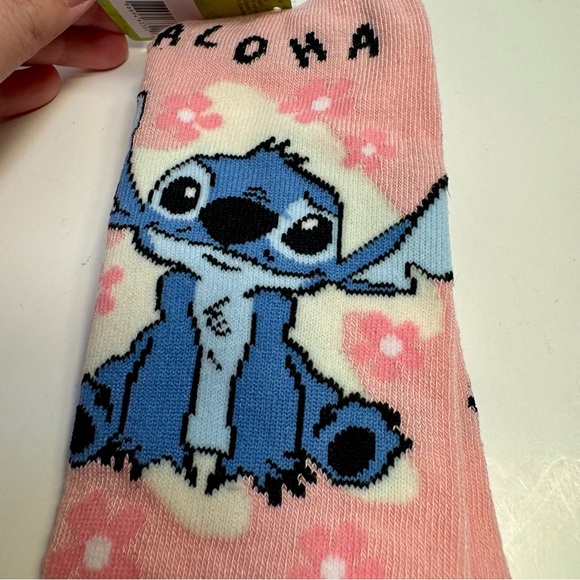 NWT. 1-Pack of Lilo & Stitch No Show Socks. Featuring Stitch - Picture 2 of 9